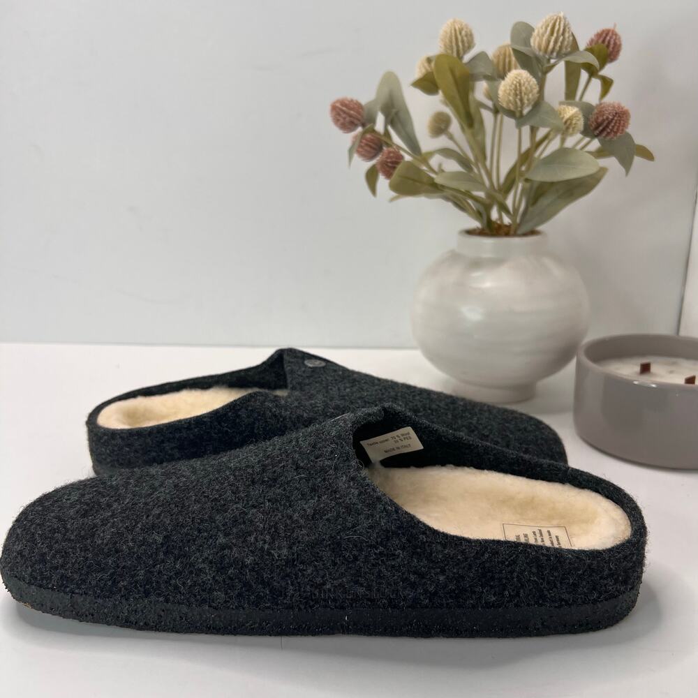 Birkenstock Black Wool-Lined Clogs - Picture 6 of 9